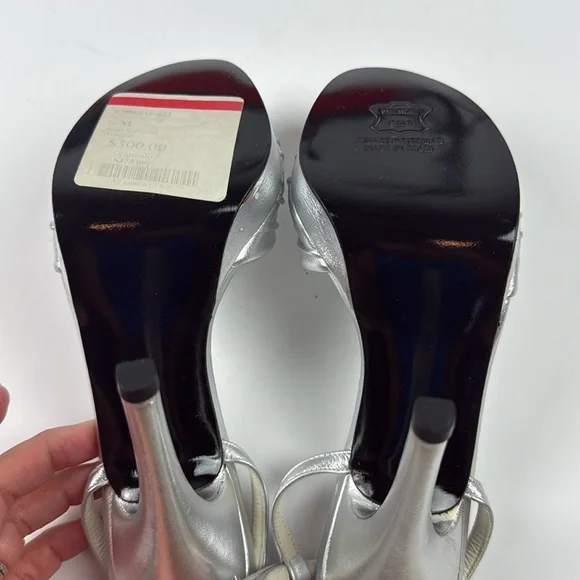 New in box Stuart Weitzman silver “Single” platform ankle strap crystal detail 6 - Picture 7 of 10